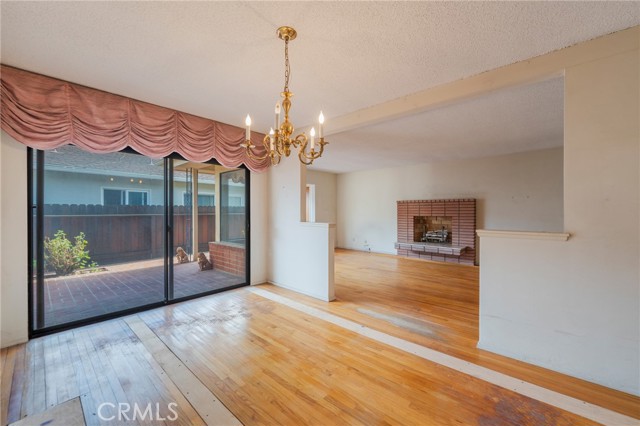 Detail Gallery Image 13 of 47 For 522 Avenue F, Redondo Beach,  CA 90277 - 5 Beds | 3 Baths