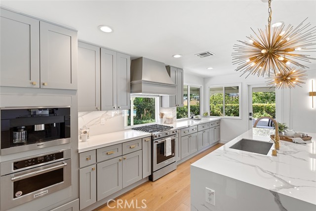 Detail Gallery Image 12 of 34 For 7153 Helmsdale, West Hills,  CA 91307 - 3 Beds | 2/1 Baths