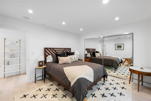 Detail Gallery Image 27 of 36 For 4444 Canoga Ave, Woodland Hills,  CA 91364 - 4 Beds | 4 Baths