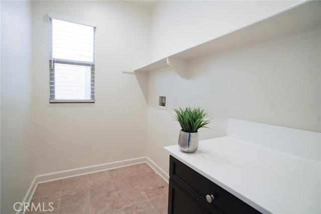 Detail Gallery Image 24 of 27 For 15730 Moonflower Ave, Chino,  CA 91708 - 4 Beds | 3 Baths