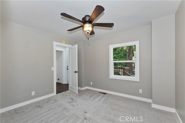 Detail Gallery Image 16 of 34 For 23984 Straight Way, Crestline,  CA 92325 - 2 Beds | 1 Baths