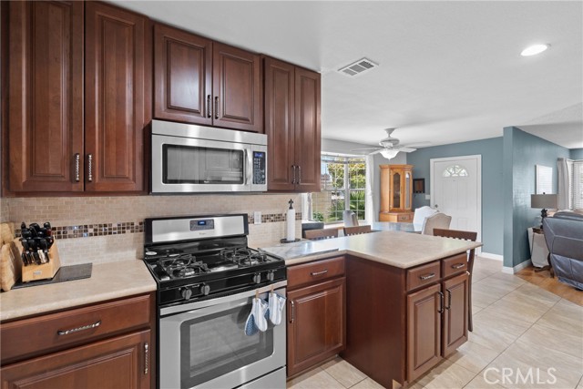 8252 McFadden Avenue, Midway City CA: https://media.crmls.org/medias/3e07b580-c700-4225-b0f6-75b06360ca3d.jpg