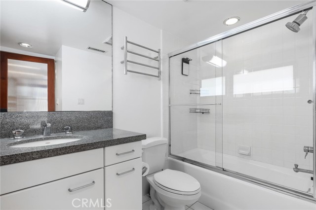129 20th Street, Manhattan Beach CA: https://media.crmls.org/medias/3e07e61b-8198-4f3d-af1f-c6be5bd876b4.jpg