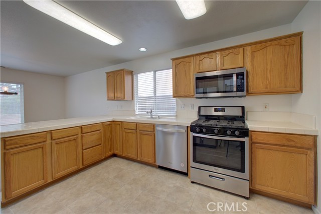 1831 Berkeley Way, Santa Maria CA: https://media.crmls.org/medias/3e088823-e60e-4355-b458-f3e89e00c9fe.jpg