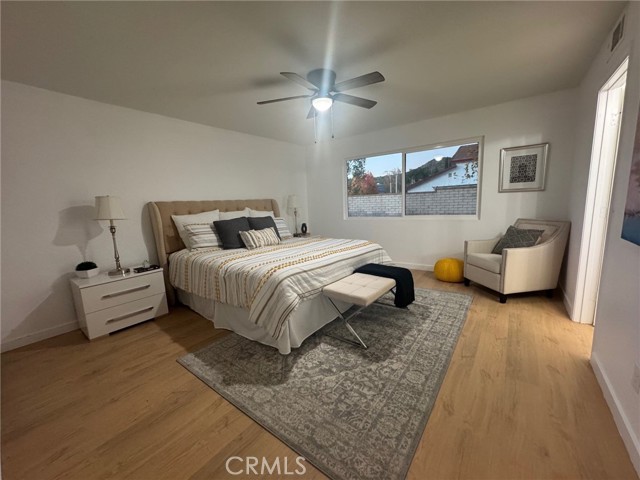 Detail Gallery Image 12 of 21 For 20559 Lisa Gail Dr, Saugus,  CA 91350 - 4 Beds | 2 Baths