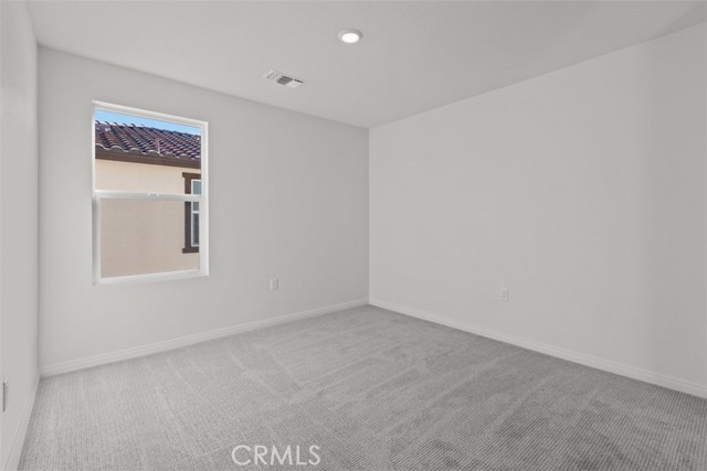 4746 Sicily Drive, Lake Elsinore CA: https://media.crmls.org/medias/3e092ac8-6c7b-4da7-a47c-10edb31e455e.jpg