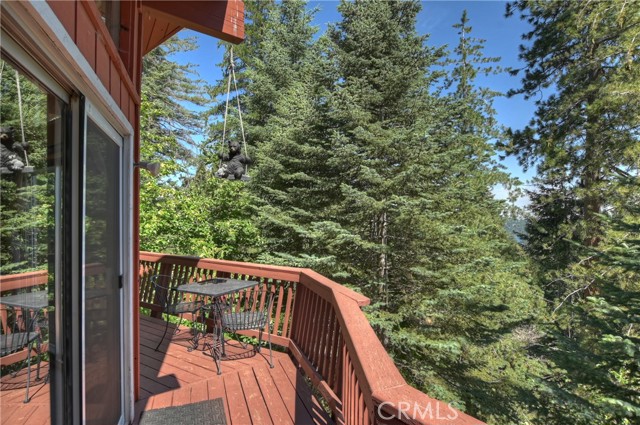 Detail Gallery Image 23 of 31 For 28393 Larchmont Ln, Lake Arrowhead,  CA 92352 - 2 Beds | 2 Baths