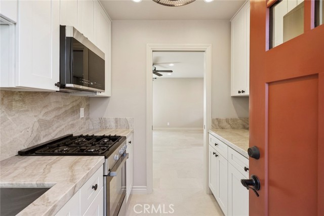 Detail Gallery Image 5 of 9 For 410 Dahlia Ave #B,  Corona Del Mar,  CA 92625 - 0 Beds | 1 Baths