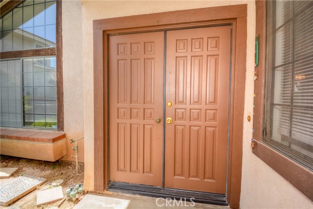 10685 Ridgefield, Moreno Valley CA: https://media.crmls.org/medias/3e09cd31-94cf-43bb-86fe-02f1cbefda67.jpg