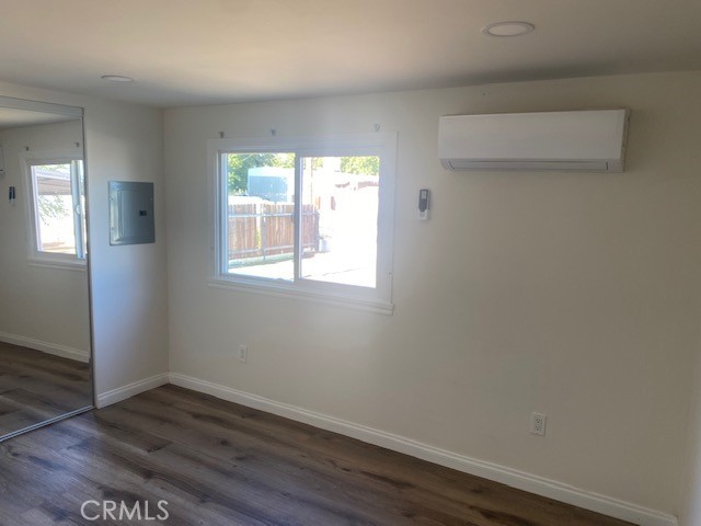 Detail Gallery Image 7 of 16 For 3211 Airway Ln, Rosamond,  CA 93560 - 1 Beds | 1 Baths