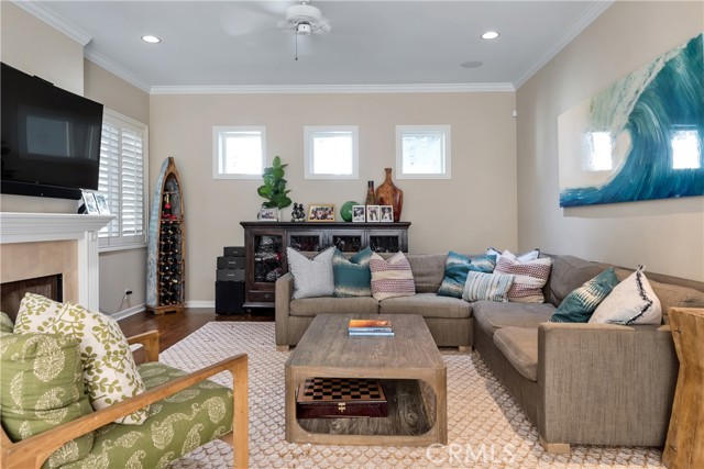 3619 Laurel Avenue, Manhattan Beach, California 90266, 4 Bedrooms Bedrooms, ,4 BathroomsBathrooms,Residential,Sold,Laurel,SB22045934