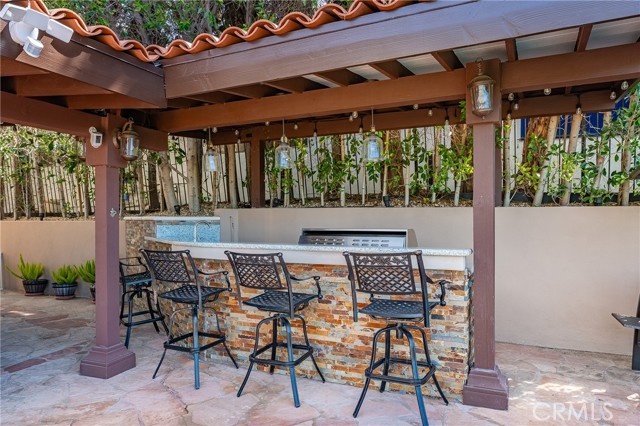 5005 Delita Place, Woodland Hills CA: https://media.crmls.org/medias/3e0a4039-d8f0-4fe3-89c9-d655e9d271cb.jpg