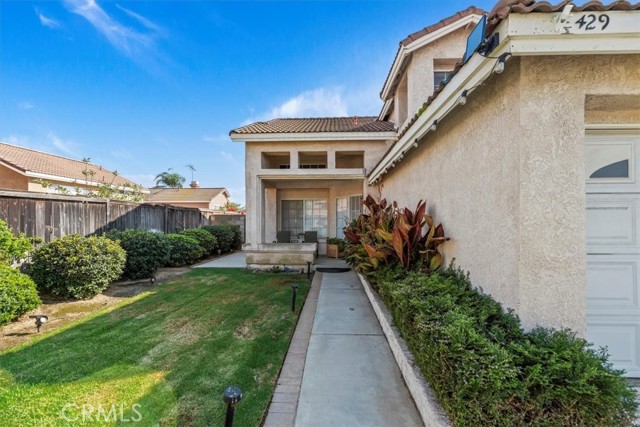 429 Colfax Circle, Corona CA: https://media.crmls.org/medias/3e0ab461-0429-411f-b986-4e1b582c1e6d.jpg