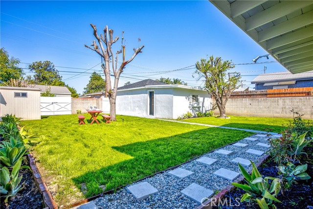 Detail Gallery Image 24 of 25 For 6621 Lindley Ave, Reseda,  CA 91335 - 3 Beds | 1 Baths