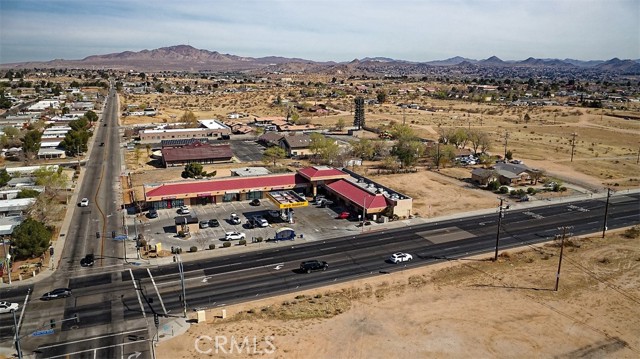 16530 Green Tree Blvd, Victorville, California 92395, ,Commercial Lease,For Rent,16530 Green Tree Blvd,CRHD25069126