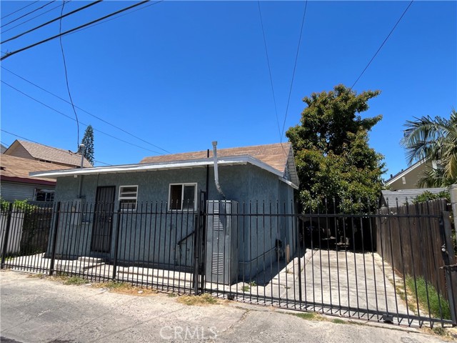 1248 Rolland Curtis Place, Los Angeles CA: https://media.crmls.org/medias/3e0b6bbb-fb10-410d-9834-68a8bb1e56ba.jpg