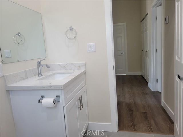 Detail Gallery Image 11 of 25 For 21753 Romar St, Chatsworth,  CA 91311 - 2 Beds | 2 Baths