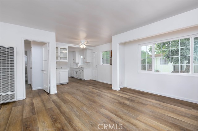 14641 Alexander Street photo 8