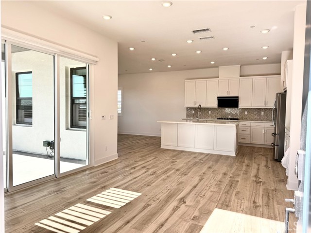 Detail Gallery Image 6 of 48 For 9331 Astor, Irvine,  CA 92618 - 3 Beds | 3/1 Baths