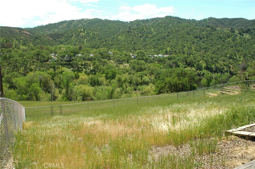 5042 Meadow Lark Lane