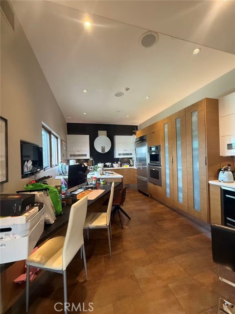 Detail Gallery Image 9 of 29 For 988 Acapulco, Laguna Beach,  CA 92651 - 4 Beds | 3/1 Baths