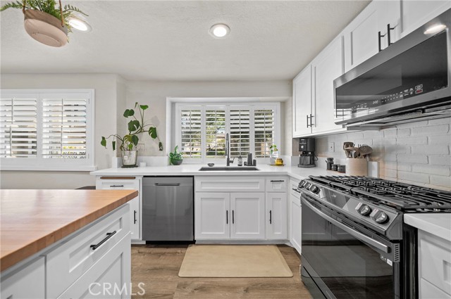 Detail Gallery Image 7 of 32 For 148 S Seneca Cir #24,  Anaheim,  CA 92805 - 2 Beds | 1/1 Baths