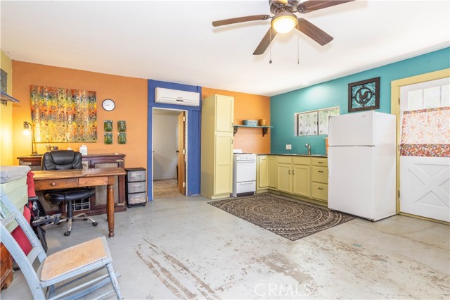 10321 Owensmouth Avenue, Chatsworth CA: https://media.crmls.org/medias/3e0eb268-ac18-4720-bd13-c6f66c121226.jpg