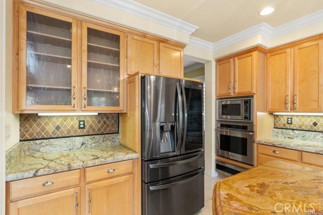 Detail Gallery Image 13 of 28 For 29665 Glen Brook Way, Murrieta,  CA 92563 - 3 Beds | 2 Baths