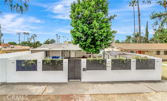 Detail Gallery Image 43 of 43 For 19706 Victory Bld, Woodland Hills,  CA 91367 - 4 Beds | 2 Baths
