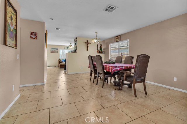 Detail Gallery Image 2 of 36 For 26461 Prairie Ln, Moreno Valley,  CA 92555 - 3 Beds | 2 Baths