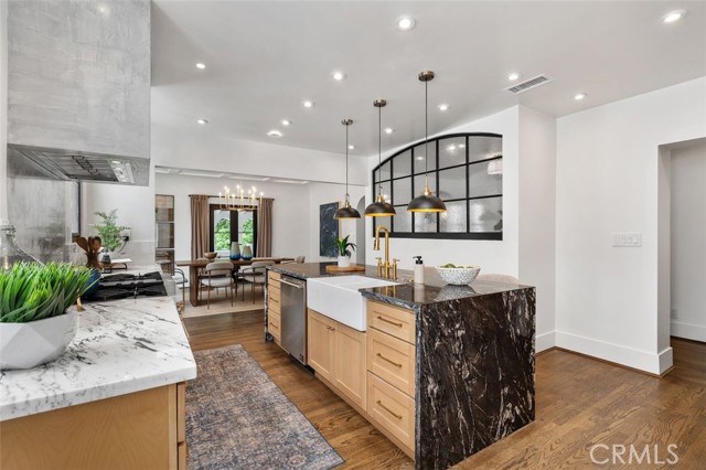 6373 W 6TH Street, Los Angeles CA: https://media.crmls.org/medias/3e0fd0b4-6fdf-4680-9c0e-db93f3a01b5c.jpg