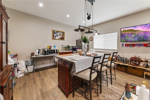 8963 Bold Ruler Lane, Jurupa Valley CA: https://media.crmls.org/medias/3e101622-4a2c-49a6-8b89-9dd7db521c43.jpg