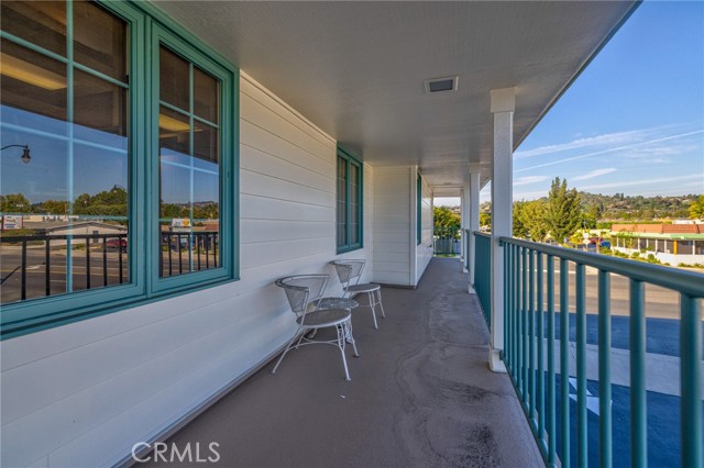 Image 42 of 52 For 16336 Whittier