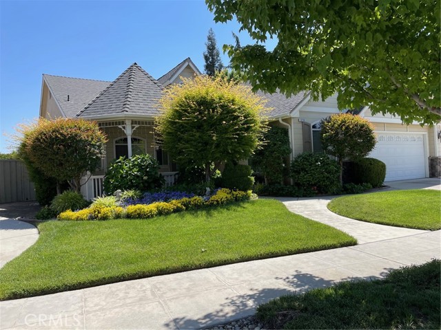 Detail Gallery Image 1 of 4 For 370 Trenton Ave, Clovis,  CA 93619 - 5 Beds | 2/1 Baths