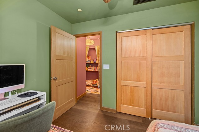 Detail Gallery Image 27 of 45 For 437 N Parish Pl., Burbank,  CA 91506 - 3 Beds | 2 Baths