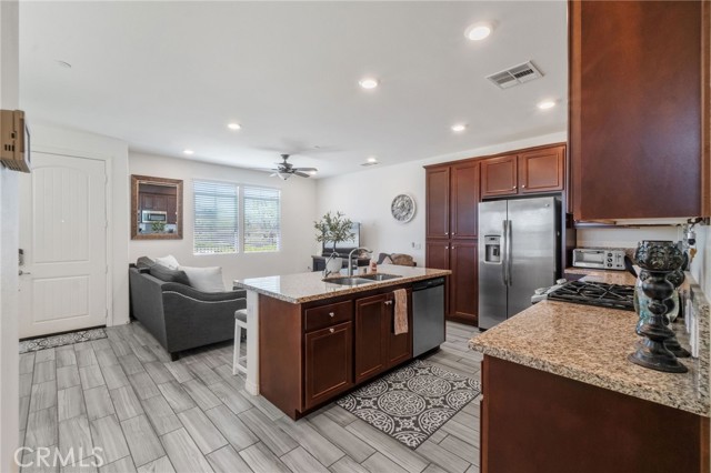 Detail Gallery Image 10 of 34 For 40410 Calle Real, Murrieta,  CA 92563 - 3 Beds | 2/1 Baths
