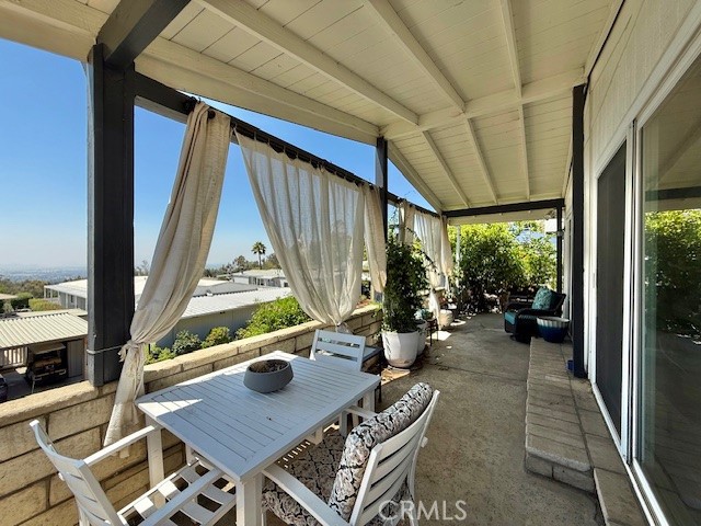 4040 Piedmont Drive, Highland CA: https://media.crmls.org/medias/3e1251dd-6b59-492b-a6a5-a781f2b33735.jpg
