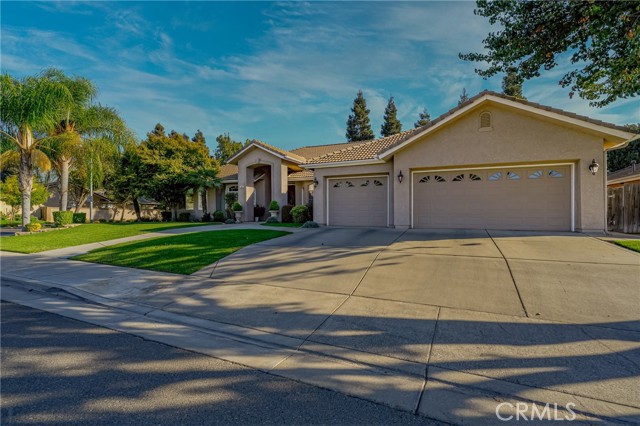 Detail Gallery Image 3 of 43 For 594 Hummingbird Ct, Merced,  CA 95340 - 4 Beds | 3 Baths