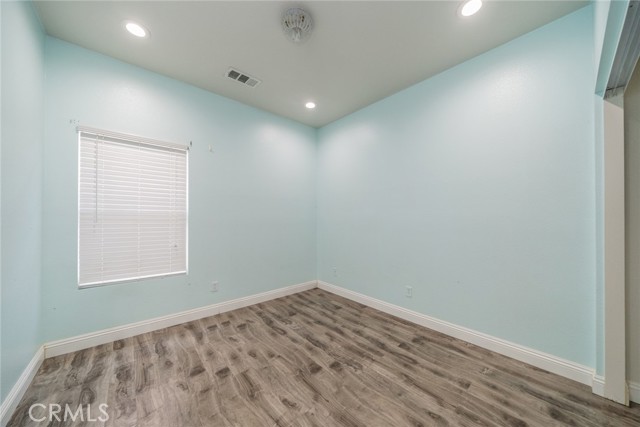 7404 Marshall Court, Highland CA: https://media.crmls.org/medias/3e12cc04-cf4e-4413-860e-155405a536e1.jpg