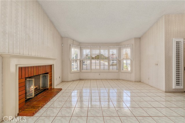 Image 6 of 31 For 22533 Kinross Lane
