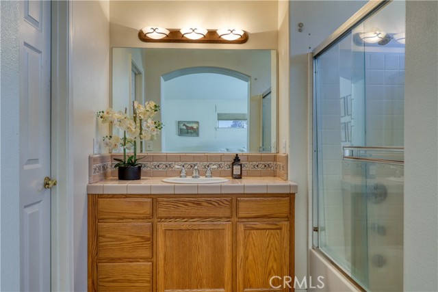 6150 Champagne Lane, Paso Robles CA: https://media.crmls.org/medias/3e14392d-ea01-473e-937c-cdc3f896fe50.jpg
