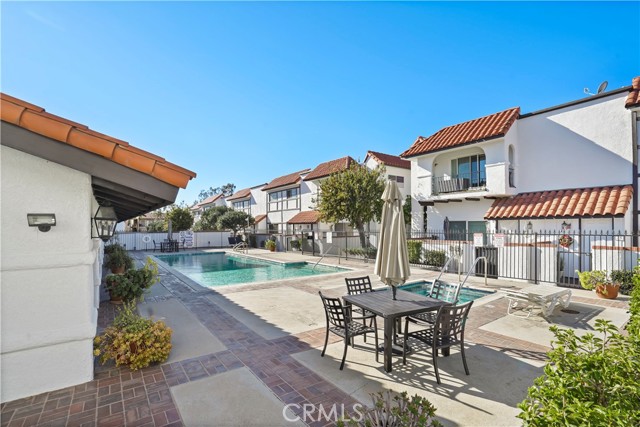 Detail Gallery Image 36 of 37 For 10030 Owensmouth Ave #8,  Chatsworth,  CA 91311 - 2 Beds | 2 Baths