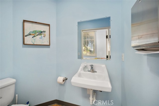106 Gateway Center Drive, Paso Robles, California 93446, ,Commercial Lease,For Rent,106 Gateway Center Drive,CRNS25069938