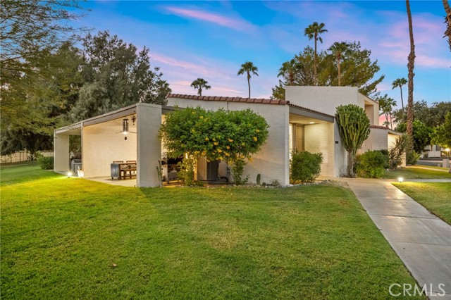 2521 N Whitewater Club Dr, Residence D, Palm Springs, CA 92262