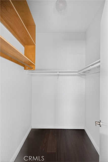 Detail Gallery Image 23 of 36 For 4441 Woodman Ave #304,  Sherman Oaks,  CA 91423 - 1 Beds | 1 Baths