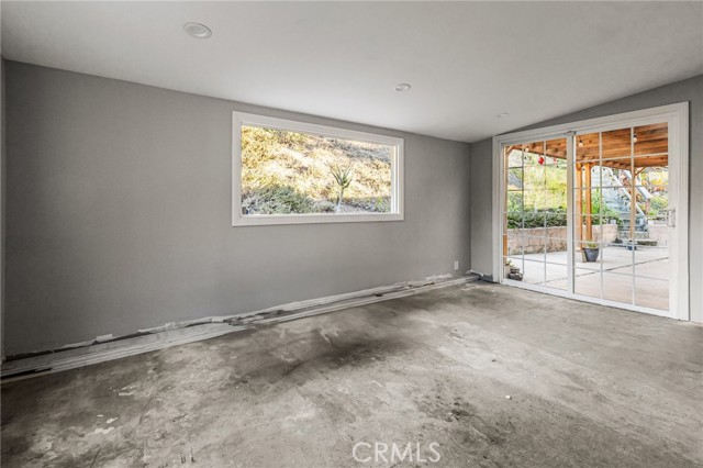 1670 Alta Vista, Vista CA: https://media.crmls.org/medias/3e193683-826c-478e-93ec-98ea945b0b26.jpg