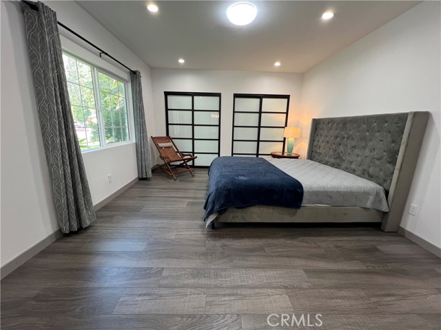 Detail Gallery Image 6 of 11 For 19031 Schoenborn St, Northridge,  CA 91324 - 1 Beds | 1 Baths