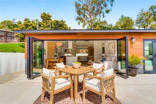 1480 Bluebird Canyon Drive, Laguna Beach CA: https://media.crmls.org/medias/3e1974fd-b687-432a-8362-51a6b3831da0.jpg