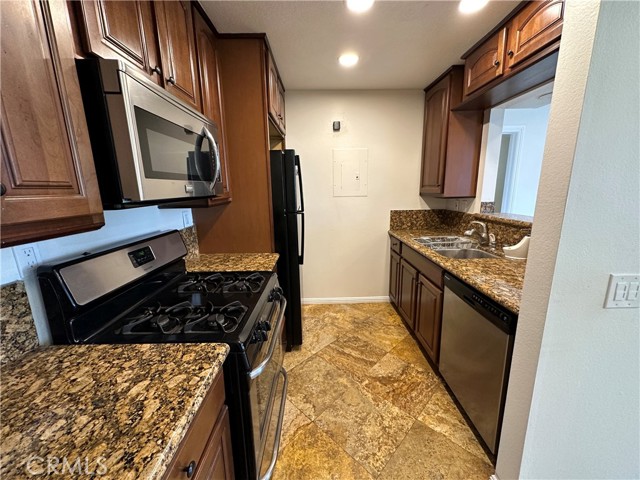 Detail Gallery Image 8 of 27 For 31 via Cresta, Rancho Santa Margarita,  CA 92688 - 1 Beds | 1 Baths