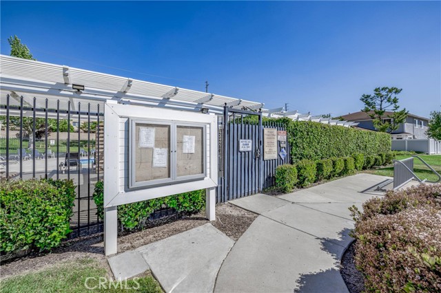 Detail Gallery Image 24 of 30 For 28036 Robin Ave, Saugus,  CA 91350 - 2 Beds | 1 Baths